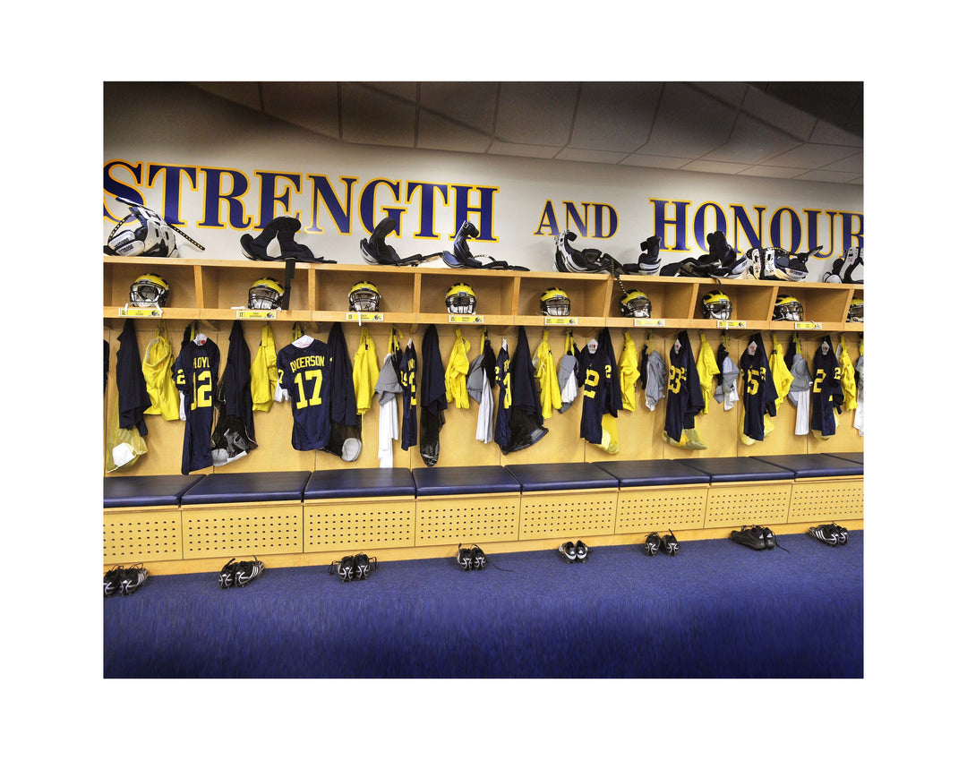 Photo Prints - U OF M LOCKER ROOM