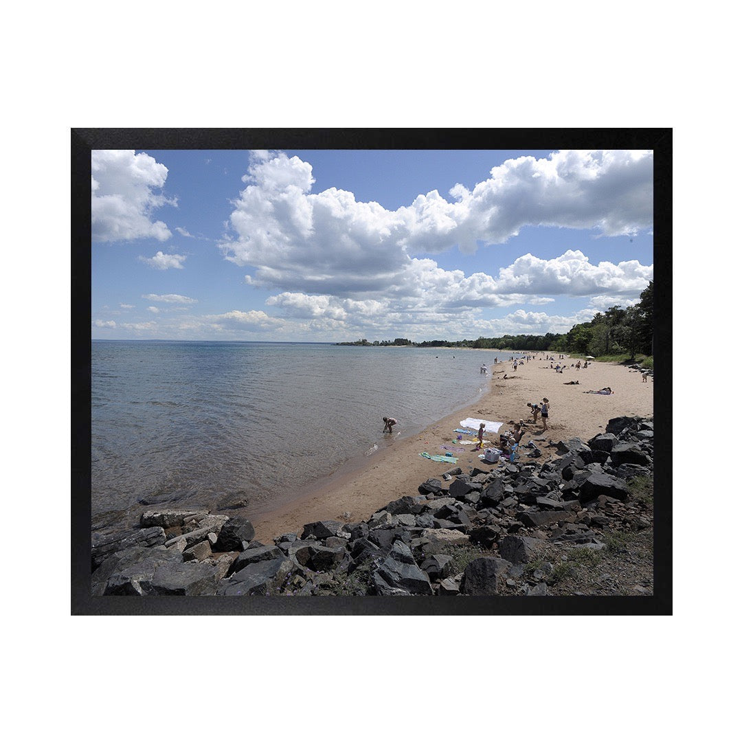 Framed Canvas Photos - MARQUETTE MICHIGAN PICNIC ROCKS