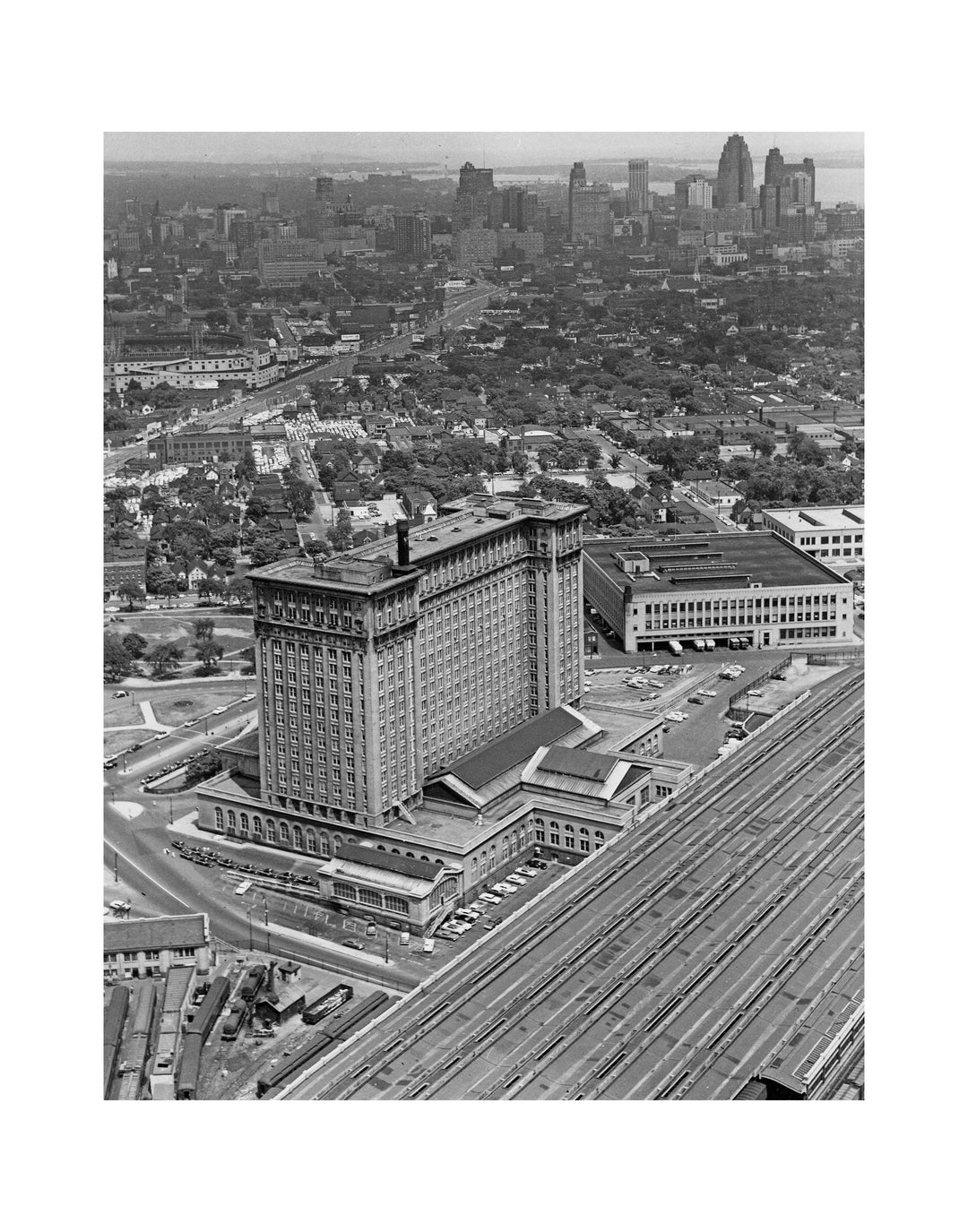 Photo Prints - DETROIT CENTRAL DEPOT 1937