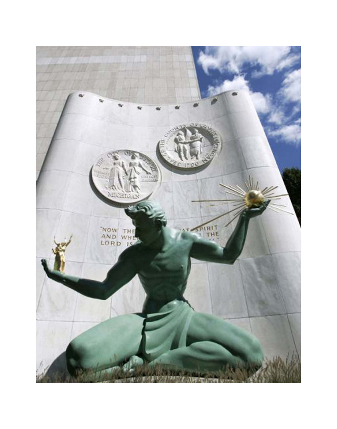 PHOTO PRINTS - SPIRIT OF DETROIT